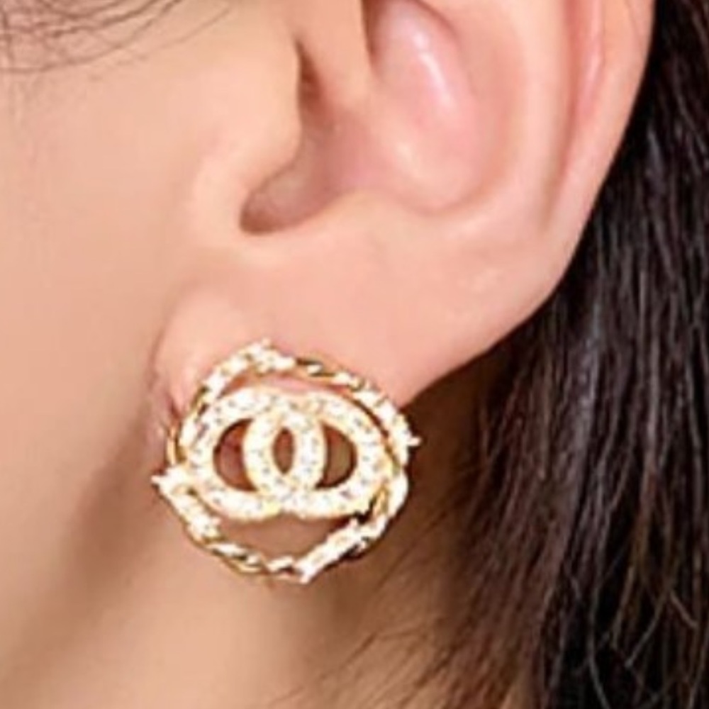 sale! Rhinestone Interlocking circles earrings - Picture 2 of 2